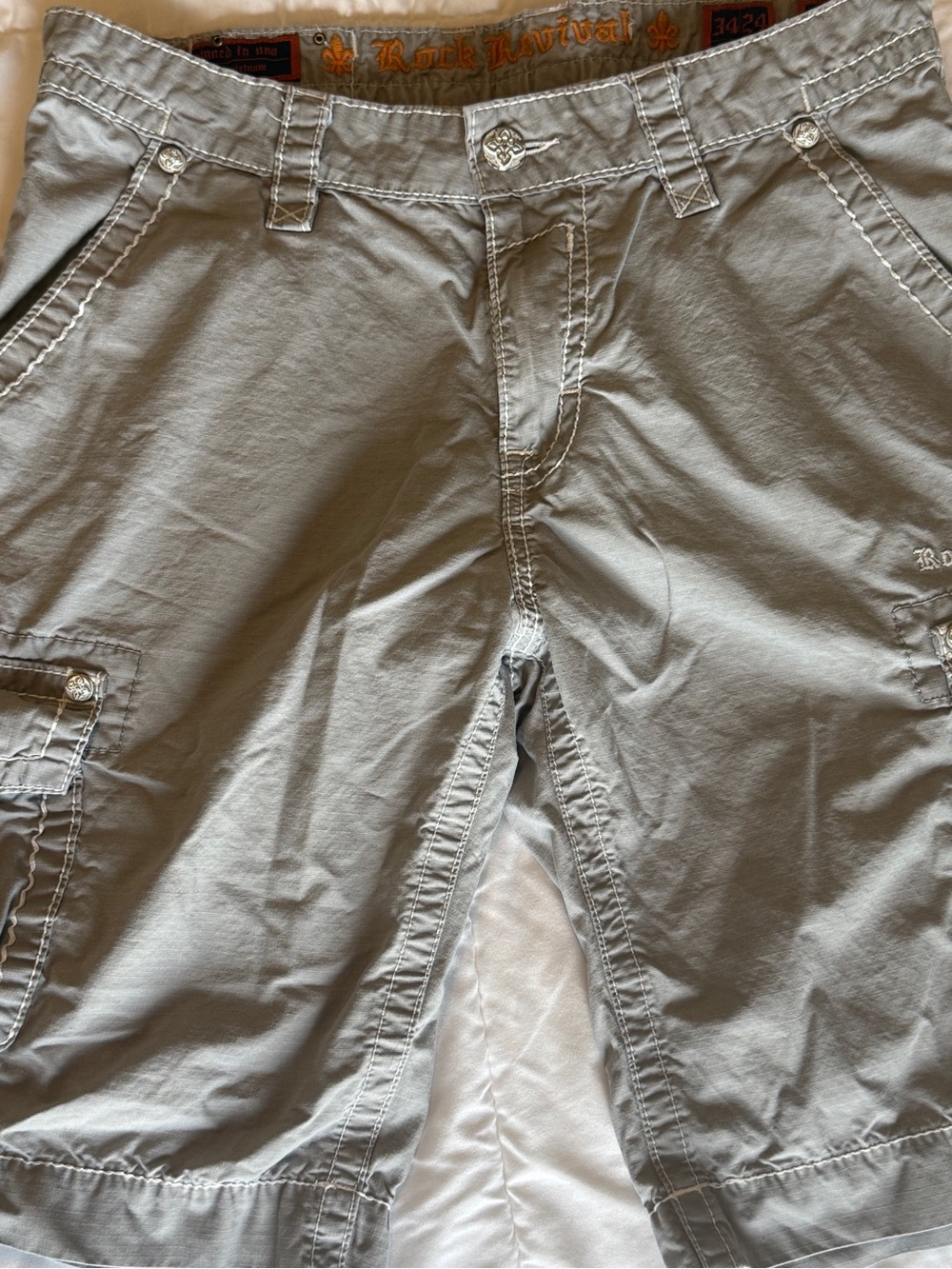 Rock Revival Men's Grey Cargo Shorts Classic fit 34x24